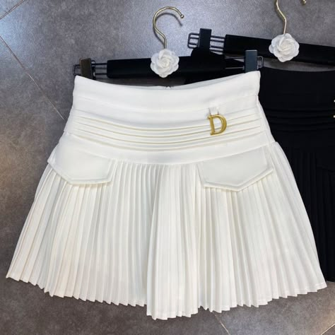 Velvet Pleated Skirt, Skirt Streetwear, Pleats Pattern, Mini Pleated Skirt, White Pleated Skirt, High Waist Short, Pleated Shirt, Skirt High Waist, Y2k Aesthetic Outfits