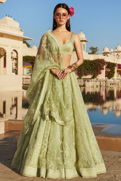 Sabyasachi Lehenga Price : So, How Much Does a Sabya Lehenga Really Cost? Sabyasachi Sarees Price, Sabyasachi Bridal Collection, भारतीय दुल्हन संबंधी, Pastel Lehenga, Green Lehenga Choli, डिजाइनर कपड़े, Sabyasachi Lehenga, Saree Bollywood, Indian Outfits Lehenga