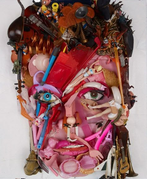 Giuseppe Arcimboldo, David Bowie Pop, Bowie Art, Collage Portrait, Recycled Art Projects, Saatchi Gallery, Trash Art, Creation Art, Found Object Art