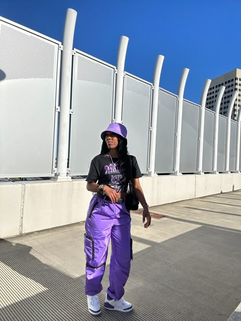 Purple And Green Jordan 4 Outfit, Women Jordan Outfits, Purple Jordan 4 Outfit Women, Retro 3s Jordans Outfit, 1s Outfit Black Women, Dark Purple And Black Outfit, Black And Purple Outfit Streetwear, Jordan 3 Purple Outfit, Sneakerhead Outfits Women