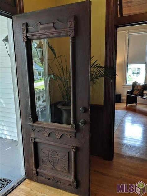 Victorian Queen, Victorian Doors, Victorian House Interiors, Old Victorian Homes, Victorian Home Interior, Victorian Home Decor, Victorian Door, Victorian Interior, Victorian Interiors