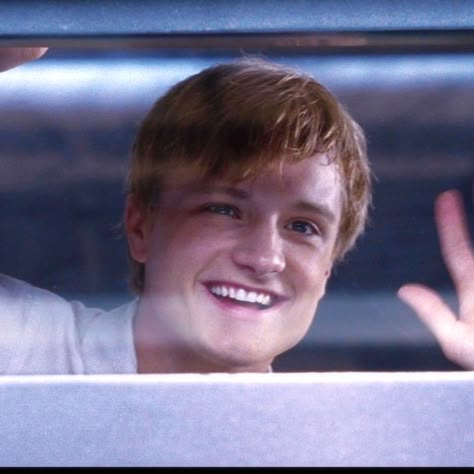 Peeta Josh Hutcherson Peeta, Peeta Mellark Cute, Josh Huterson, Josh Hutcherson 2023, Petta Malark, Peeta Mellark Icons, Josh Hutcherson Smile, Peet’s Mellark, Peeta Smiling