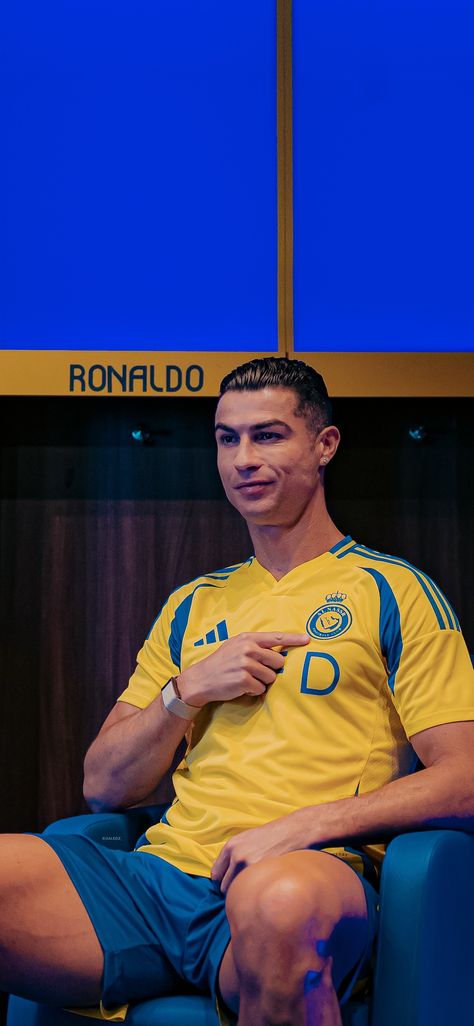 #Alnassr #kit #jersey #cristiano #ronaldo #4k #wallpapers Ronaldo 2024, Cr7 Wallpapers 4k, Cristiano Ronaldo Wallpapers 4k, Cristiano Ronaldo 4k, Ronaldo News, Manchester United Ronaldo, Cristiano Messi, Ronaldo Jersey, Ronaldo Wallpaper