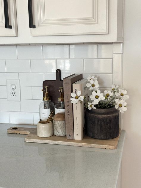 Kitchen Counter Shelf Decor, Moody Kitchen Decor Ideas, Fall Kitchen Shelf Styling, Minimalist Kitchen Counter Decor Ideas, Kitchen Table Decor Centerpiece Everyday, Kitchen Countertop Decor, Countertop Decor, Kitchen Counter Decor, Counter Decor