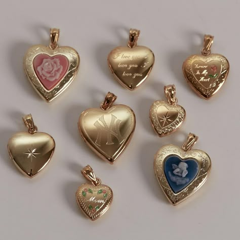 The M Jewelers™ on Instagram: “Back In Stock⛓TheMJewelersNY.com” M Jewelers, Fine Gold Jewelry, Photo Locket Necklace, Heart Photo, Blue Angel, Locket Pendant Necklace, Heart Locket Necklace, Piercings Jewelry, Photo Locket