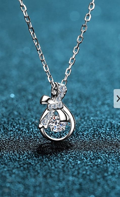 Come SHOP with me!! ⋆ Livinglovingandexploring! Silver Necklace Designs, King's Crown, Stone Properties, Jewelry Piercing, Trending Necklaces, Moissanite Necklace, Drop Pendant Necklace, Silver Bells, Moissanite Jewelry