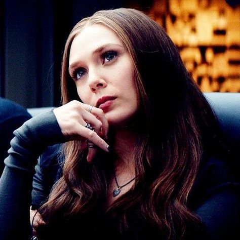 Instagram Maximoff Twins, Wanda Scarlet Witch, Olsen Scarlet Witch, Elizabeth Olsen Scarlet Witch, Wanda Maximoff Scarlet Witch, Scarlet Witch Marvel, The Scarlet Witch, Scarlett Witch, Lizzie Olsen