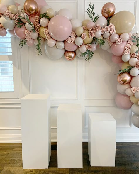 Garden Theme Balloon Arch, Wedding Backdrop Balloons And Flowers, Pink And White Floral Arch, Balloon And Flower Garland, Pink Floral Balloon Arch, Blush Pink Balloon Garland, Balloon With Flowers Decoration, Flowers In Balloon Garland, Petals And Prosecco Balloon Arch