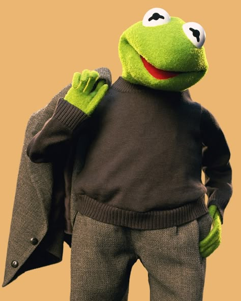 Kermit the Frog on X: "I'm so glad it's November – I can finally start wearing my Fall wardrobe! This outfit is the entire wardrobe... as a frog, I don't need much. https://t.co/pxdFonHKbT" / X Taper Fade Curly Hair, How To Dress Well, Statler And Waldorf, Kermit Funny, Style Girlfriend, Sesame Street Muppets, Fraggle Rock, The Muppet Show, Swag Cartoon