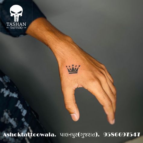 Hand Crown Tattoo, Crown On Hand Tattoo, Crown Tattoo On Hand, Crown Hand Tattoo, Crown Tattoo Men, King Crown Tattoo, King Tattoo, Minimalist Tattoo Ideas, King Tattoos