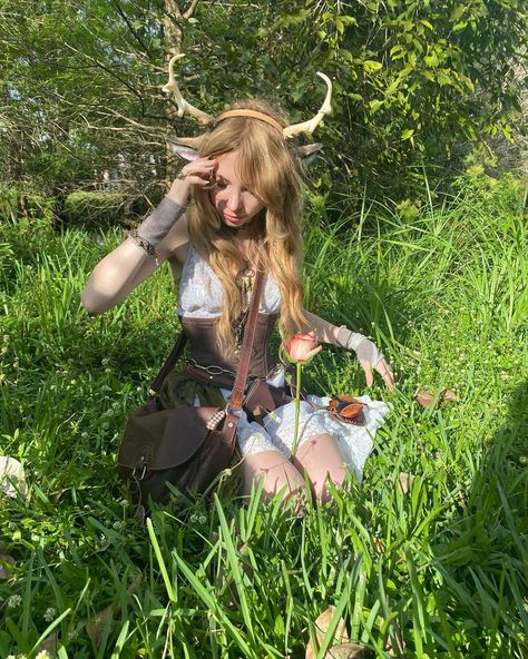 over the brook of the willows..₊˚✧𑁍.ೃ࿔*:･🦌🌲🪻🪷 #fairy #forestcore #fairycore #fairytale #fawncore #renfest #renfaire #fae Cute Renfaire Outfits, Renfaire Outfit Fae, Faun Costume Female, Ren Fair Outfits Fairy, Deer Fairy Costume, Ren Faire Barbarian, Renfaire Elf Outfit, Deer Ren Faire Outfit, Fae Ren Faire Outfit