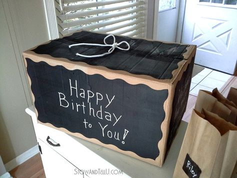 Chalkboard painted gift box Diy Chalkboard Paint, Paint Crafts, Diy Chalkboard, Shape Tape, Chalkboard Paint, Painted Sticks, Big Gifts, How To Make Paint, Diy Gift Box