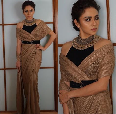 Amruta Khanvilkar, Saree Drape, 10 Ways To Wear, Saree With Belt, Saree Ideas, Saree Wearing Styles, Saree Wearing, Saree Draping Styles, Indian Sari Dress