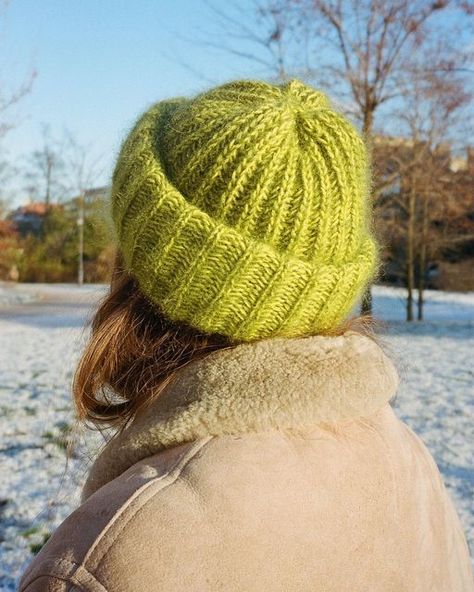 Mohair Beanie, Simple Projects, Crochet Baby Hat, Practical Kitchen, Mode Crochet, Crochet Tools, Hat Ideas, Beautiful Kitchen, Knitting And Crochet