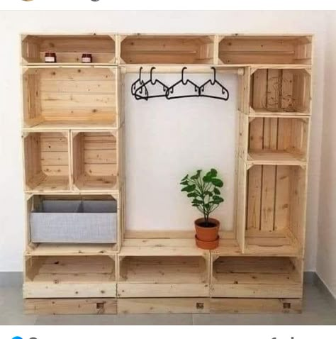 Entry Closet Ideas, Pallet Wardrobe, Pallet Closet, Crate Crafts, Pallet Bookshelf, Pallet Furniture Plans, Mens Bedroom Decor, Pallet Furniture Ideas, Diy Pallets