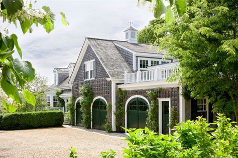 The Modern Day Carriage House - Patrick Ahearn Architect Patrick Ahearn Architect, Patrick Ahearn, Preppy House, Carriage House Garage, Clerestory Windows, Arched Doors, Classic Architecture, Up House, Carriage House