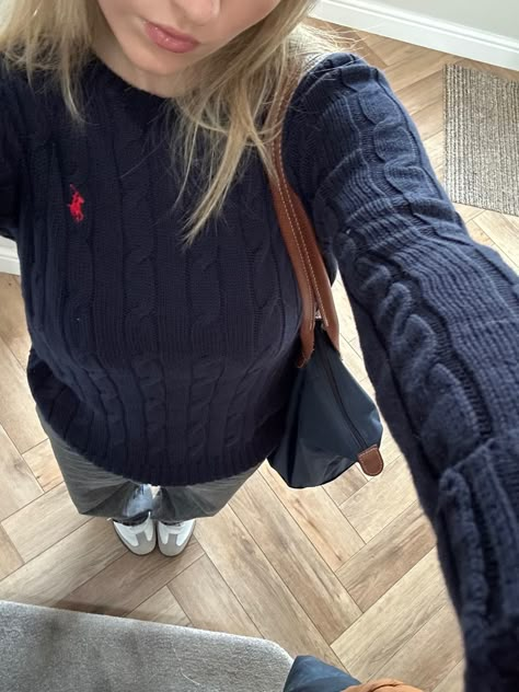 Ralph Lauren Jumper Outfit Women, Navy Blue Ralph Lauren Sweater Outfit, Navy Ralph Lauren Sweater Outfit, Blue Ralph Lauren Sweater Outfit, Ralph Lauren Jumper Outfit, Ralph Lauren Cable Knit Sweater Outfits, Ralph Lauren Outfits Women, Polo Ralph Lauren Women Outfits, Ralph Lauren Aesthetic Outfit