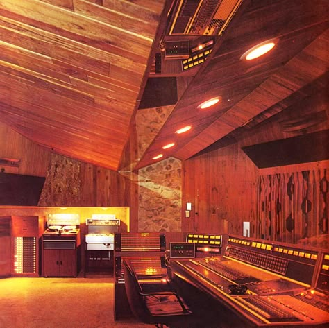 Recording Studio History – Page 2 – Preservation Sound Music Production Studio, Music Production Equipment, Scene Setting, Studio Vibes, Music Recording Studio, Gregg Allman, Studio Aesthetic, Macon Georgia, 70s Interior