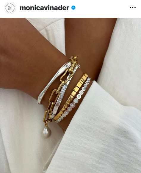 Mixed Tone Jewelry, Two Tone Bracelet Stack, Two Tone Jewelry Stack, Metal Mixing Jewelry, Mixed Metal Jewelry Stack, Mixed Metal Bracelet Stack, Mixed Metal Necklace Stack, Silver And Gold Jewelry Mixing, Cartier Bracelet Stack