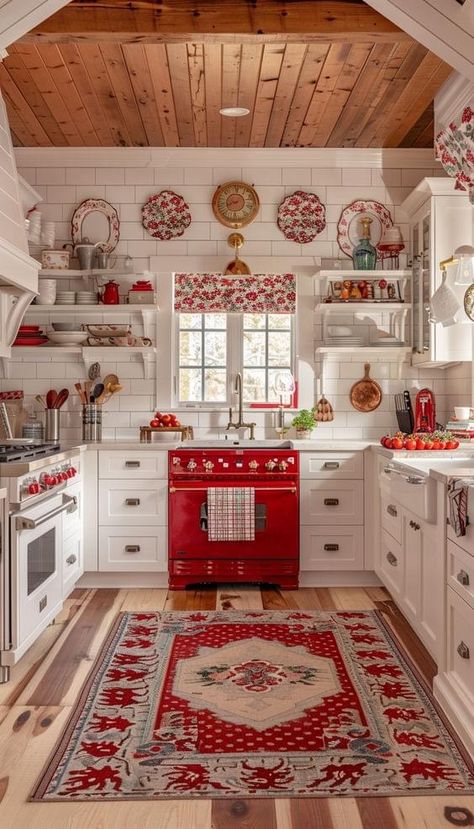 Cute Cabinets, Red And White Farmhouse Kitchen, Red Kitchen Inspiration, Strawberry Living Room, Strawberry Home Decor, Strawberry Kitchen Theme, Red And White Kitchen Ideas, Red And White Kitchen Cabinets, Granny Kitchen