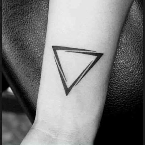 20 Best Meaningful Tattoo Ideas | List of 20 Meaningful Tattoos Introvert Tattoo, Discipline Tattoo, Men Sleeve Tattoo Ideas, Men Forearm Tattoo Ideas, Tattoo Ideas For Men Leg, Tattoo Ideas For Men Sleeve, Leg Tattoo Ideas For Men, Tattoo Ideas For Men Meaningful, Men Sleeve Tattoo