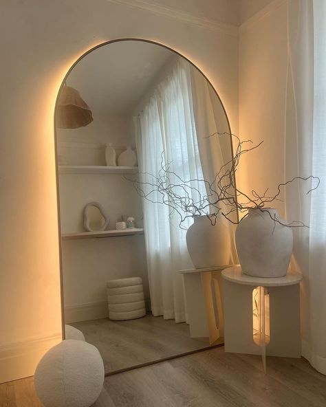 Backlit Mirror Diy, Large Mirror Decor, Large Bedroom Mirror, White Room Decor, Dream Apartment Decor, Lounge Decor, Apartment Decor Inspiration, Room Makeover Bedroom, Decor Home Living Room