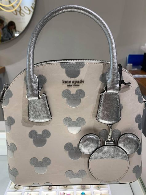 Everything We Know About The New Kate Spade Collection At Disney Springs! Mickey Mouse Purse, Disney Purses, Kate Spade Disney, Disney Purse, Disney Inspired Fashion, Disney Inspired Outfits, Disney Bags, Disney Handbags, Disney Bag