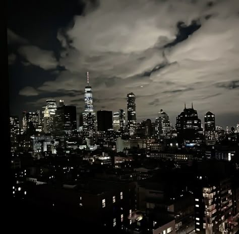 Black City Aesthetic, Sky Dark Aesthetic, Night View Aesthetic, Dark City Aesthetic, City Night Aesthetic, City Life Aesthetic, City Icon, Dark City, Dark Paradise