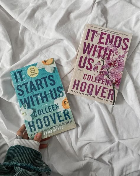 It Starts With Us, Hoover Books, Fiction Books Worth Reading, Colleen Hoover Books, Bookstagram Inspiration, Book Log, Teen Romance Books, Unread Books, Recommended Books To Read