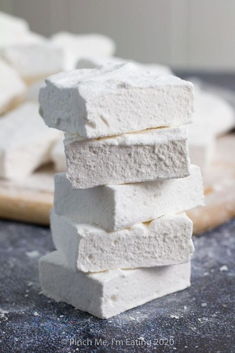 Once you know how to make homemade vanilla marshmallows from scratch you won't want to go back to buying storebought! The recipe is deceptively easy and the flavor is out of this world! Diy Marshmallows, Sugar Free Marshmallows, Homemade Marshmallow Recipe, Tile Countertops Kitchen, Espalier Fruit Trees, Truffle Recipes, Vanilla Marshmallows, Chocolate Covered Marshmallows, Snack Mixes