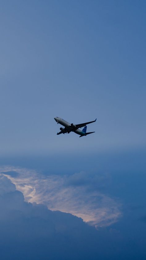 Plane Wallpaper, Airplane Wallpaper, Pilots Aviation, Aviation World, Airplane Photography, Adventure Art, Pictures Photography, Drama Queen, Aviation Photography