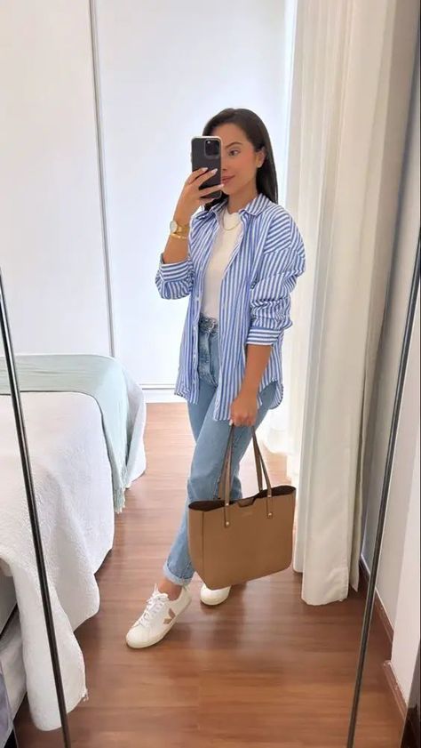 Casual Outfits For The Office, Casual Office Summer Outfits Women, Summer Outfits Office Casual, Outfit Ideas Primavera, Office Jeans Outfit, Casual Garden Party Outfit, Spring 2025 Fashion Trends, Casual Summer Outfits For Work, Summer Outfit Work