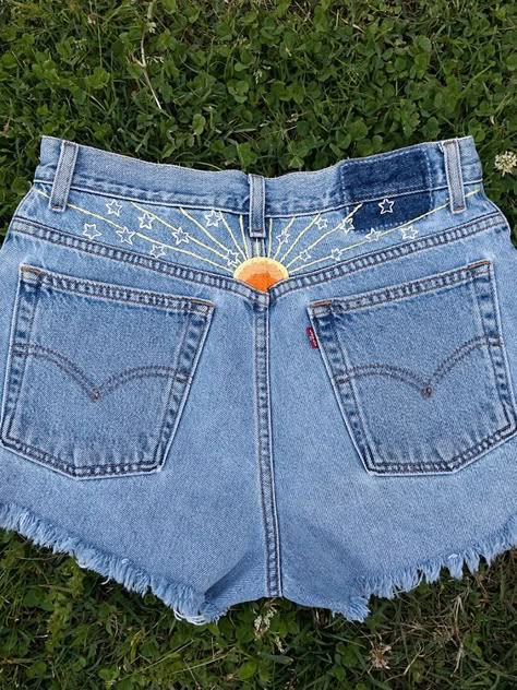 Custom Jeans Diy, Embroidery Jeans Diy, Orange Sunrise, Jeans Embroidery, Aesthetic Business, Clothes Embroidery Diy, Clothing Embroidery, Clothes Embroidery, Denim Embroidery