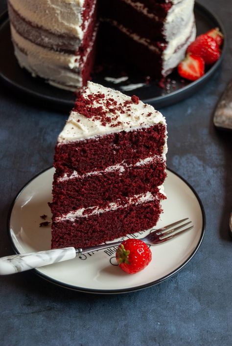 Red Velvet Cake Chocolate Velvet Cake, Armadillo Cake, Velvet Desserts, Best Red Velvet Cake, Baking Guide, Red Velvet Desserts, Bolo Red Velvet, Red Velvet Cake Recipe, Velvet Cake Recipes