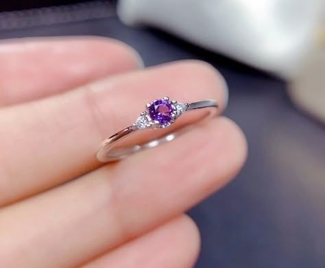 Cute Promise Rings, Amethyst Wedding Rings, Purple Ring, Cute Engagement Rings, Couple Wedding Rings, Purple Diamond, Magical Jewelry, Jewelry Accessories Ideas, Bangles Jewelry Designs