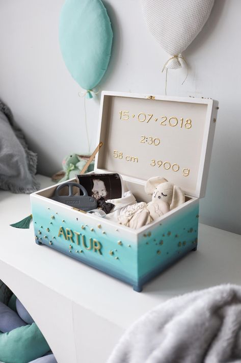 Personalized baby memory box , Baby keepsake box, memory box, hand painted decorative box, first birthday gift, nursery decor, storage box Diy Keepsake Box Ideas Wood, Kids Memory Box Ideas, Baby Keepsake Box Ideas, Baby Memory Box, Box Painting, Baby Keepsake Box, Painted Box, Memory Boxes, Godparent Gifts