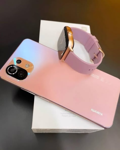 Samsung Gadgets, Best Android Phone, Xiaomi Mi 11 Lite, Smartphone Gadget, Smartphone Features, Samsung Galaxy Phones, Xiaomi 11, Girly Phone Cases, Pink Watch