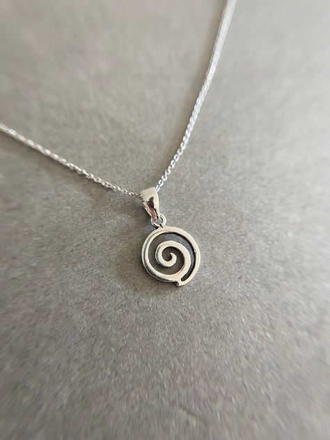 Unique Silver Necklaces, Swirl Necklace, Simple Silver Jewelry, Garnet And Gold, Charm Necklace Silver, Charm Necklaces, Everyday Necklace, Silver Prices, Girly Jewelry