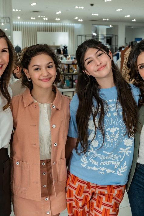 'You Are So Not Invited to My Bat Mitzvah': Where to Get All the Outfits — Femestella Bat Mitzvah Outfits, Sadie Sandler, Movie Duos, Best Teen Movies, Not Invited, Netflix Film, Bar Mitzva, The Baby Sitters Club, Hairstyle Examples