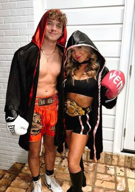 Partner Halloween Costumes, Couple Costume Ideas, Halloween Couple Costumes, Scary Couples Halloween Costumes, Cute Couples Costumes, Unique Couple Halloween Costumes, Best Couples Costumes, Matching Halloween Costumes, Hot Halloween Outfits