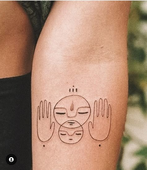 Knee Tats, Poked Tattoo, Hand Poke Tattoo, Sak Yant Tattoo, Aries Tattoo, Hand Poked Tattoo, Tattoo Hand, Poke Tattoo, Tattoo Aftercare