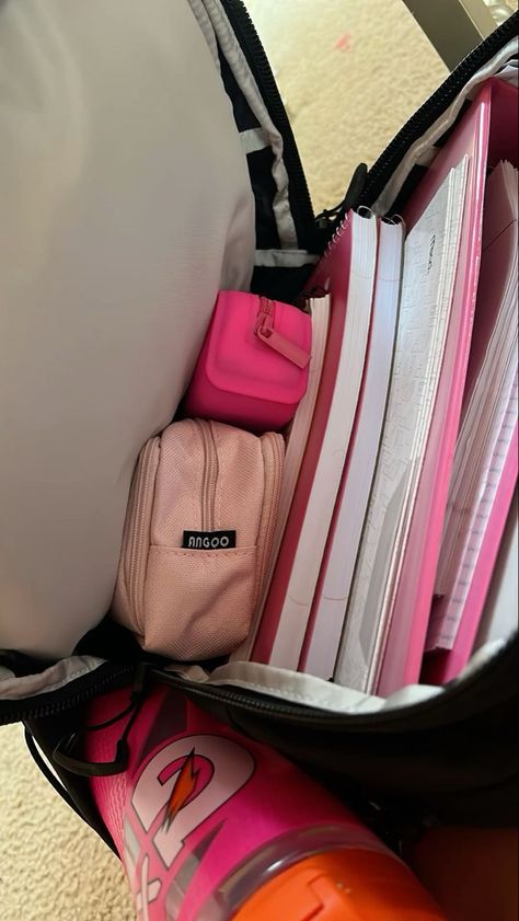 ˚୨୧⋆ @bella2angel Hot Pink North Face Backpack, Pink Backpack Aesthetic School, Aesthetic Backpack Organization, Organized Backpack Aesthetic, Back To School Pink Supplies, Back To School Backpacks Aesthetic, Hot Pink School Supplies, Going Back To School Aesthetic, Organization Aesthetic School