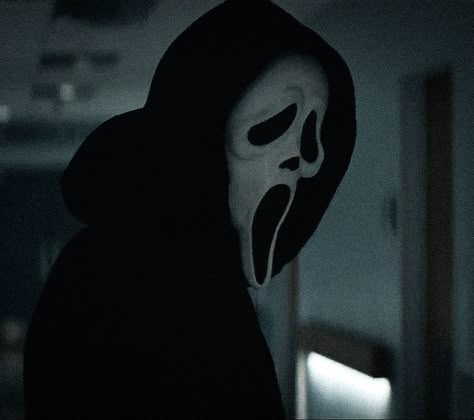 Scream Franchise, Scream Ghostface, Scream 3, Ghostface Scream, Scream Movie, Horror Icons, Ghost Face, Scary Movie, Ghost Faces