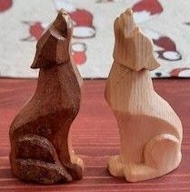 Wolf Carving, Wood Carving Art Sculpture, Carved Wooden Animals, Wood Jewelry Diy, Whittling Projects, Simple Wood Carving, Wood Carving For Beginners, Carving Projects, Wood Carving Ideas