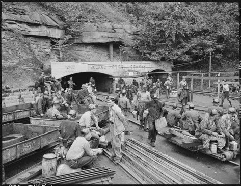 Changing shifts at the mine portal in the afternoon, Floyd County, Kentucky, 1946 Appalachian History, Steel Company, Floyd County, Cats Paw, Western Prints, Photograph Art, Coal Miners, Railroad History, Cat Paw Print