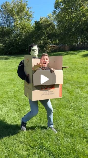 Fall Season Halloween Costume, Illusion Halloween Costumes Diy, Invisible Man Diy Costume, Awesome Diy Halloween Costumes, How To Make A Halloween Costume, Monster In A Box Halloween, Diy Cardboard Halloween Costumes, Diy Halloween Masks For Adults, Illusion Costumes Diy