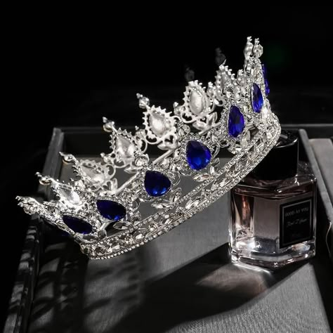 Royal Blue And Silver Quinceanera Crown, Royal Blue Quince Crown Silver, Royal Blue And Silver Quince Theme, Quinceanera Dresses Blue And Silver, Navy Blue Quinceanera Crown, Navy Blue Crown Quince, Royal Blue Crown Quinceanera, Quince Crowns Blue, Stary Night Quince