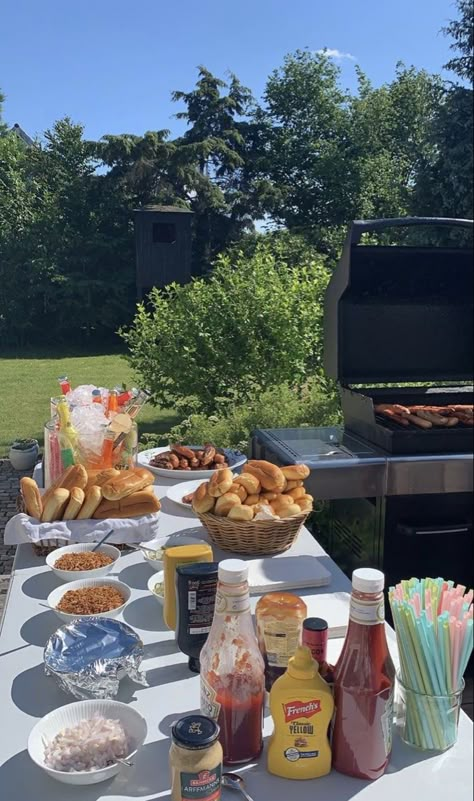 Sommer Mad, Summer Barbeque, Grill Party, Barbecue Party, Summer Mood, Bbq Party, Summer Bbq, Summer Bucket List, Summer Inspo