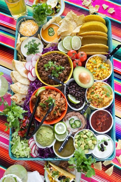 Taco Bar Party Platter Taco Charcuterie, Taco Platter, Taco Bar Party, Cinco De Mayo Celebration, Meat Replacement, Party Platter, Night Watch, Taco Party, Green Salsa