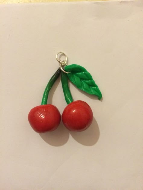 Cherry Clay Magnet, Cherry Clay Art, Red Clay Ideas, Easy Clay Ideas Step By Step, Modeling Clay Ideas Step By Step, Clay Cherries, Clay Inspo Easy, Fimo Ideas Easy, Clay Date Ideas Easy